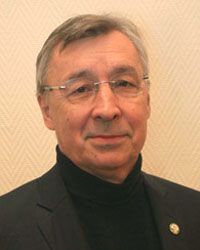 Р.Хакимов