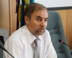 Анатолий Голомолзин