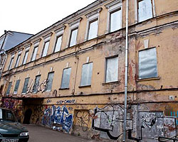 старое здание